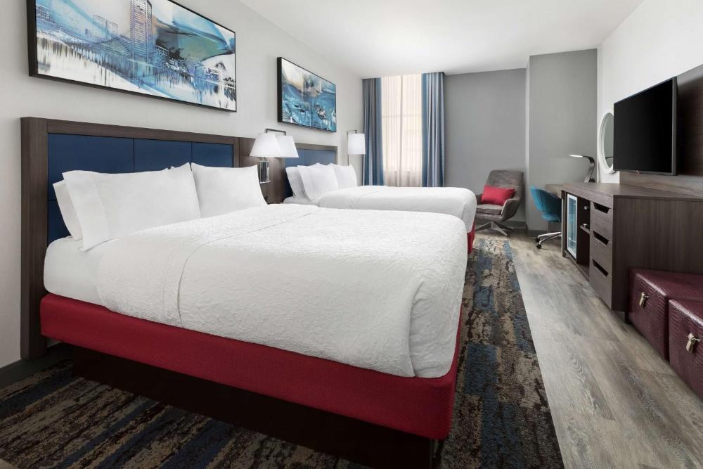 Hampton Inn & Suites Baltimore Inner Harbor Image 30