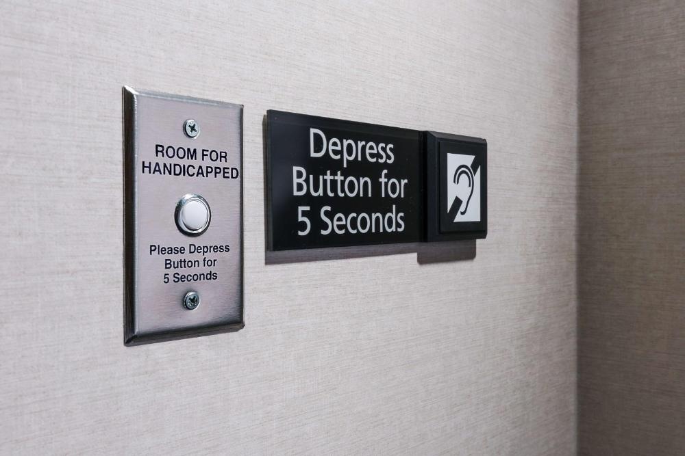 Hampton Inn & Suites Baltimore Inner Harbor Image 33